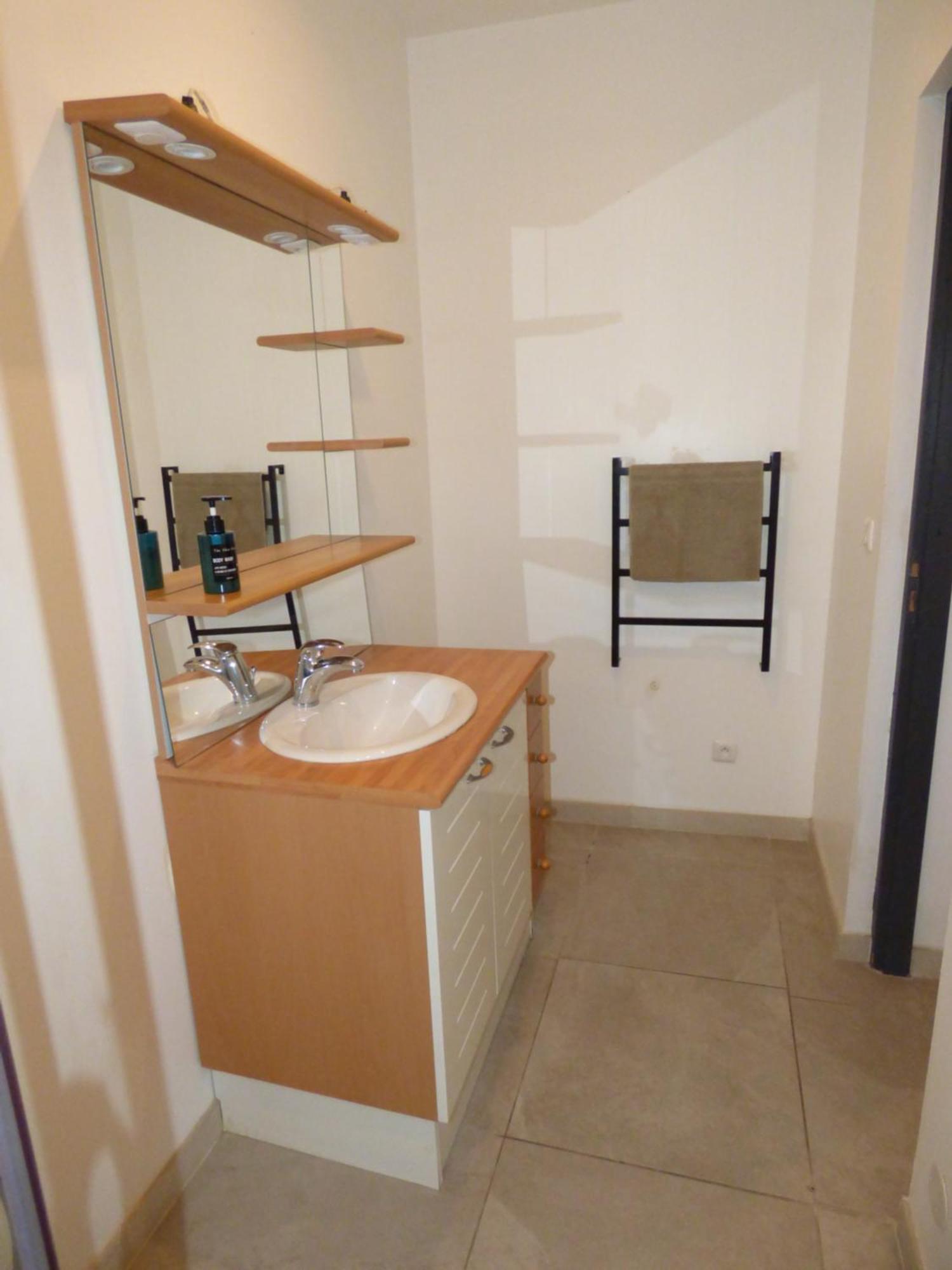 "Le Patio"-Meuble De Tourisme 3 Etoiles -Residence "Les Logis De Beziers"-Garage Optionnel-Coeur De Ville-Plages A 16Km ! Экстерьер фото